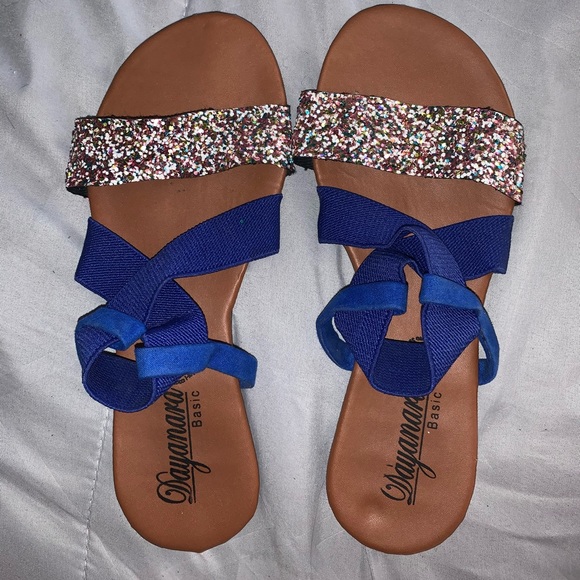 Sandals - Picture 2 of 3